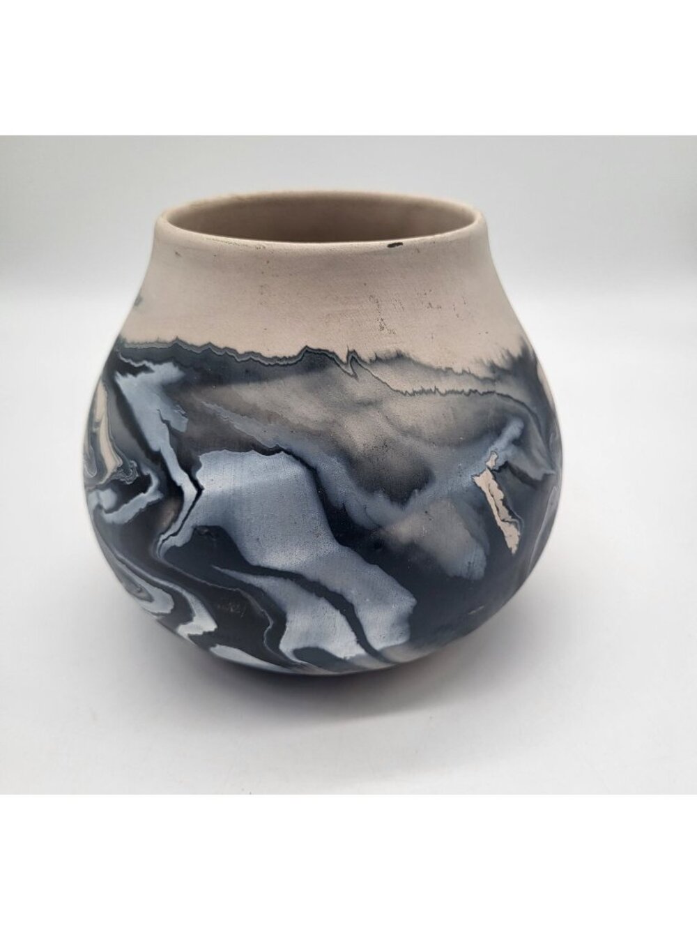 Vintage Nemadji Pottery USA Art Vase Blue Cream Marbled Swirl Matte Unglazed - Picture 2 of 11